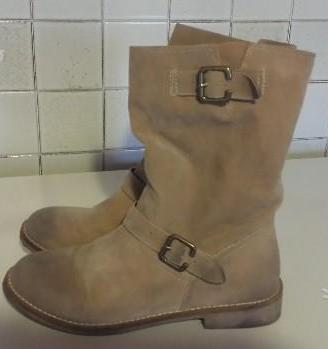 Stivaletto beige nr37