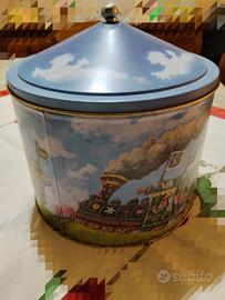 Contenitore per panettone in latta stile in vintag