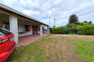 BOSCOCHIARO - CASA ACCOSTATA SU UN UNICO LIVELLO