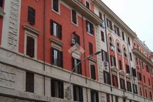 3 LOCALI A ROMA