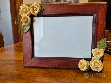 CORNICE CON INSERTI IN PASTA DI MAIS