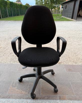 Sedia da ufficio con braccioli