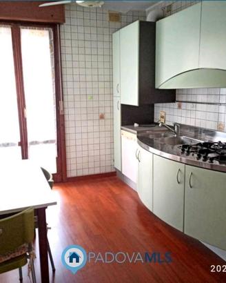 Cucina Snaidero piano in acciaio