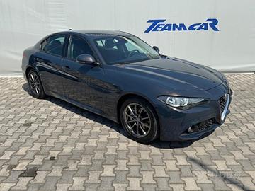 Alfa Romeo Giulia 2.2 Turbodiesel 150 CV AT8