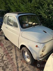 FIAT 500 DEL 1970 PER RICAMBI