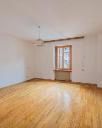 Ampio appartamento nel cuore di Bolzano