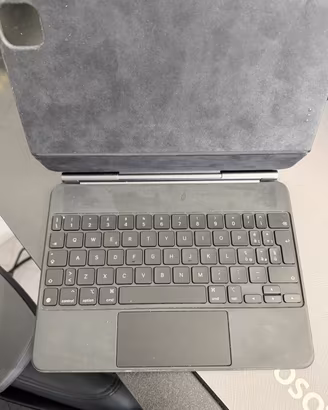 Magic Keyboard per iPad Pro 11" + Pencil (2 Gen)