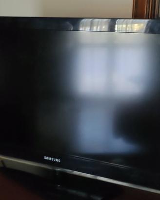 TV SAMSUNG 32" LCD