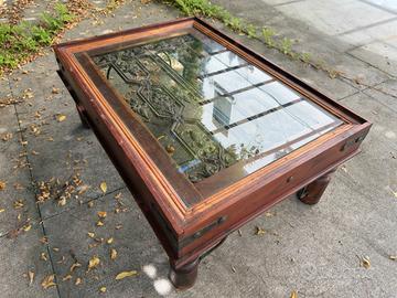 Tavolino massello con inserto in ferro antico