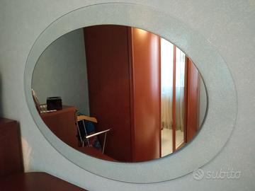 specchio ovale