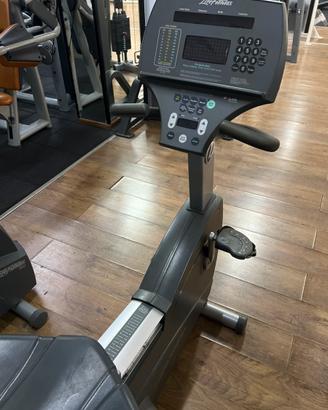 Bike orizzontale LIFE FITNESS