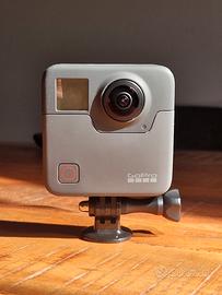 GoPro Fusion 360° + 2 schede SD sandisk