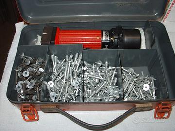 Spara Chiodi Manuale Hilti completo