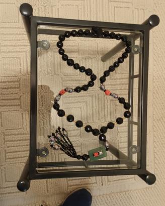 Elegante Collana in onice, perle e corallo
