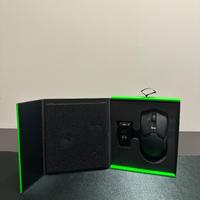 Mouse Razer Viper Ultimate + Dock di Ricarica