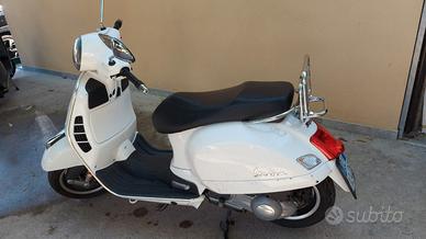 Piaggio Vespa 300 GTS - 2009