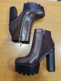 Stivaletti marroni con strass Beauty Girls n. 37