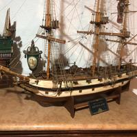 Veliero in legno Astrolabe marca Mantua Model