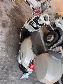 Vespa 300 gts