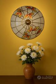 Plafoniera in madreperla molto bella.