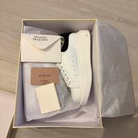 scarpe nuove simil mc queen