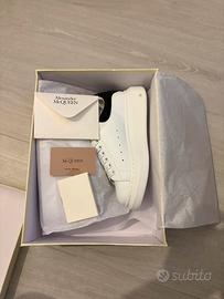 scarpe nuove simil mc queen