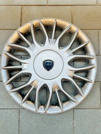 COPPA RUOTA COPRICERCHIO PER LANCIA Y usato