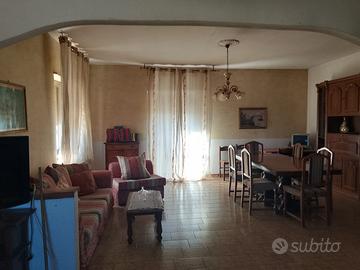 Casa con terrazzo e mini appartamento indipendente