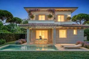 Villa di 179 m² con 5 locali a Pietrasanta