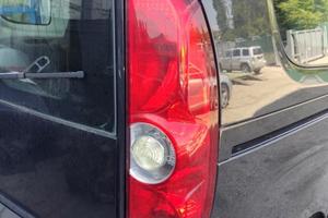 Fanale posteriore destro FIAT DOBLO del 2011