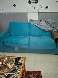  divano e tavolo da cucina 