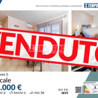Trilocale con terrazzo, box e cantina - Santa Giul