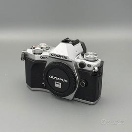 Olympus OM-D E-M5 Mark II