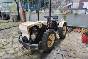 Trattorino Pasquali 946 4x4 con aratrino bivomero