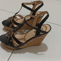 Scarpe zeppa alta Guess