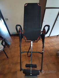 panca ad inversione allungamento schiena 