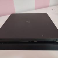 Playstation 4 con tre giochi