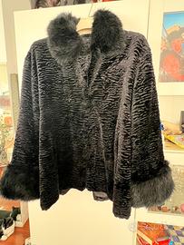 Cappotto in pelliccia sintetica nero taglia 45