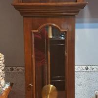 orologio a pendolo a colonna