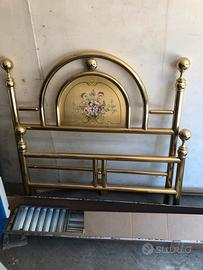 Letto in ottone usato laccato oro