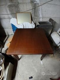 12 Tavoli in legno massiccio