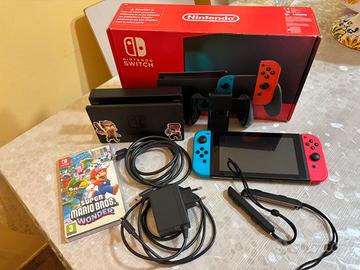 Nintendo Switch +Gioco+Custodia
