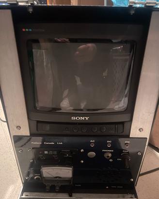 Mini TV monitor Sony + Pedesco Canada Ltd. unità t