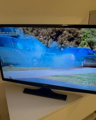 televisione Samsung poco usata 