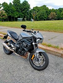 Triumph Street triple 675R