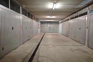 Garage box doppio magazzino deposito 25 metri