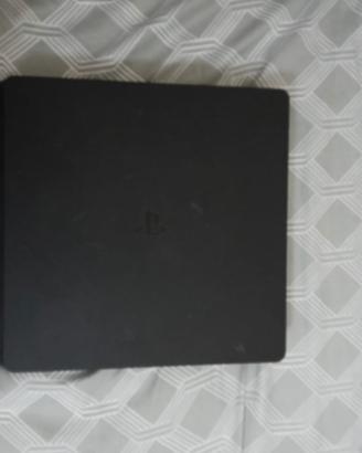 PlayStation 4 slim