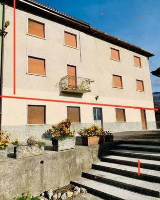Rustico / Casale di 244 m² con più di 5 locali e b