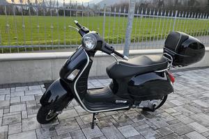 Vespa 300 GTS