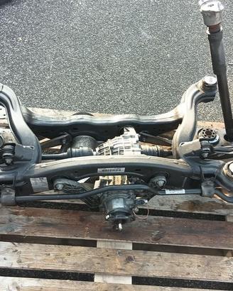 Infinity QX30 2.2d 4x4 2015> Ponte Post.